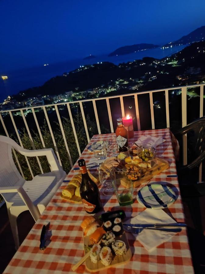 La Castellana Una Finestra Sul Mare- Air Conditioned Lerici Exteriér fotografie